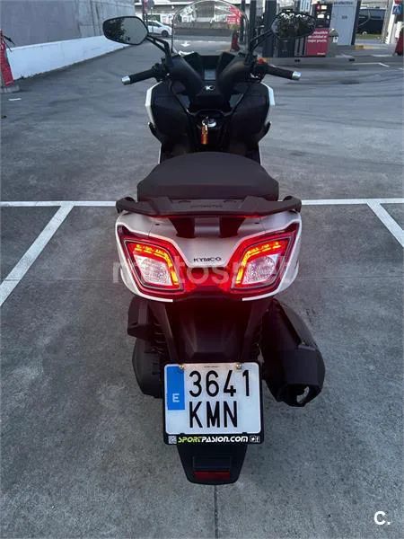 Kymco Super Dink 350i – Vista 2