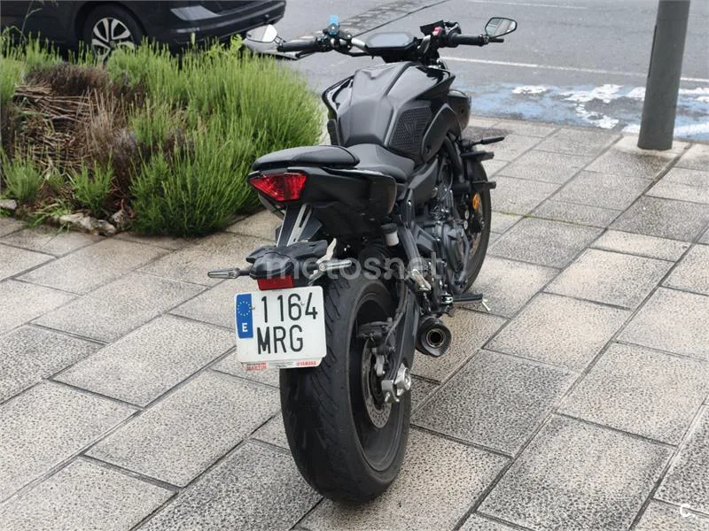 Yamaha MT-07 – Vista 7