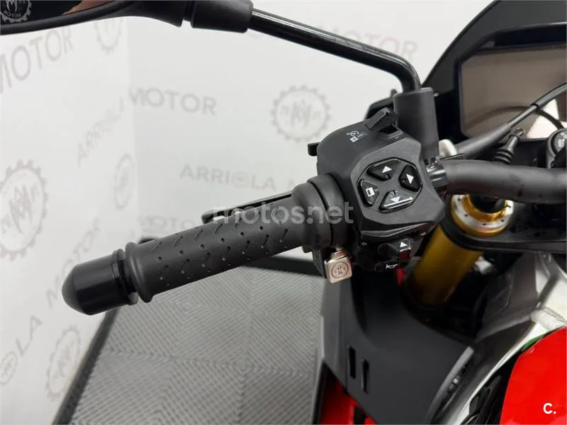 Aprilia Tuono V4 1100 Factory – Vista 10