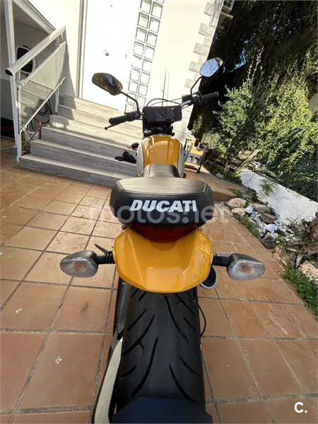 Ducati Scrambler – Vista 2