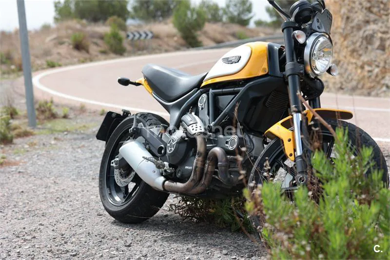 Ducati Scrambler – Vista 8