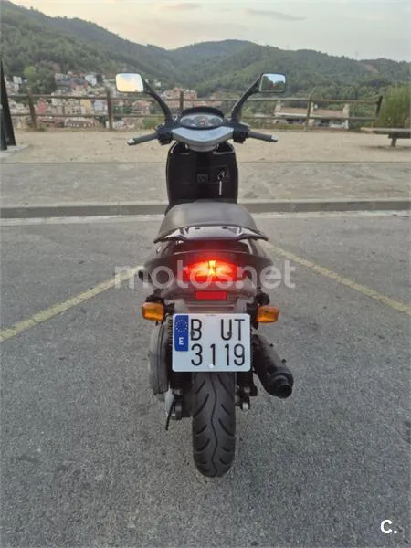 Aprilia Leonardo 125 - Vista 6