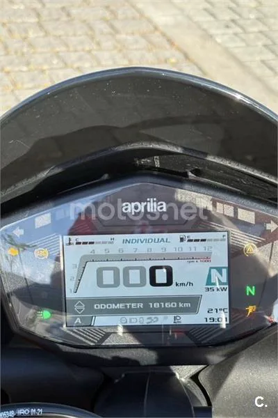Aprilia Tuono 660 – Vista 4
