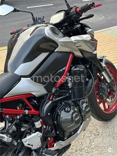 Kawasaki Z 900 – Vista 5