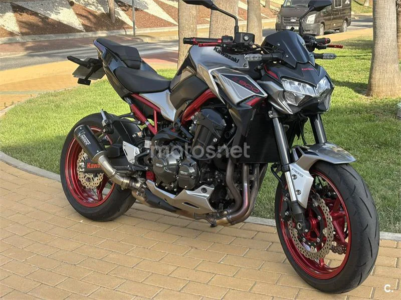Kawasaki Z 900 – Vista 8