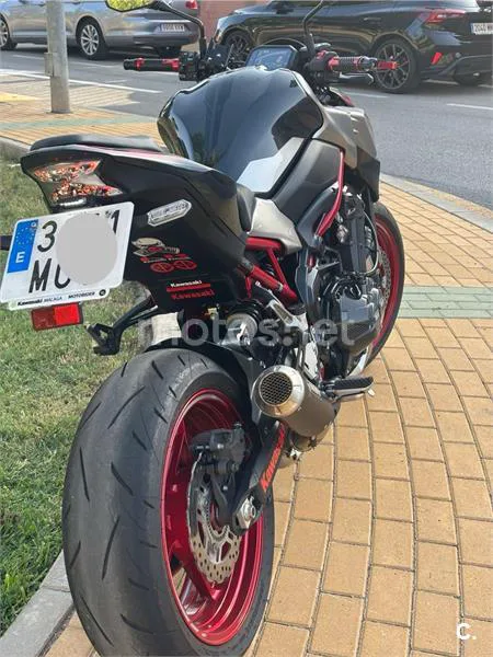 Kawasaki Z 900 – Vista 9
