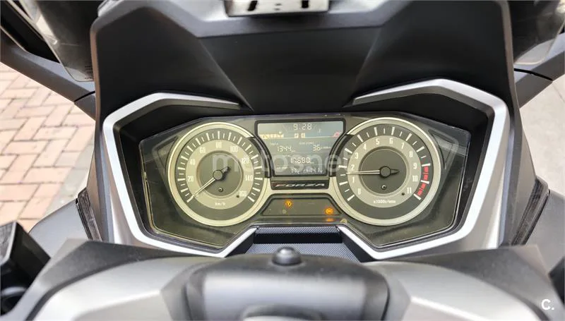 Honda Forza – Vista 5