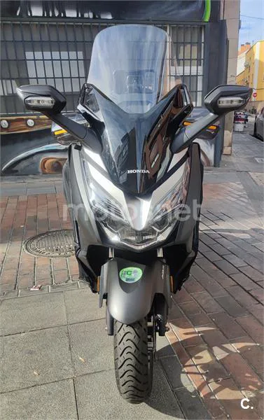 Honda Forza – Vista 7