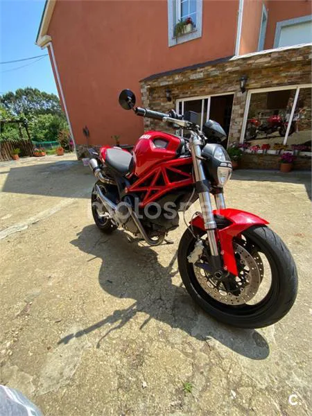 Ducati Monster 696 – Vista 4