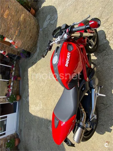 Ducati Monster 696 – Vista 5