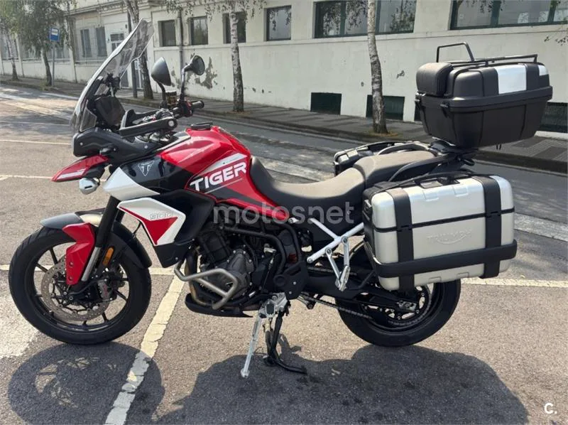 Triumph Tiger 900 – Vista 2