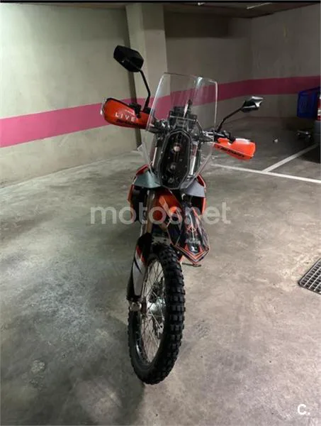 KTM 690 Enduro R – Vista 1