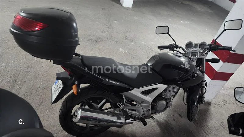Honda CBF 250 – Vista 4