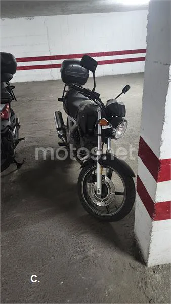 Honda CBF 250 – Vista 5