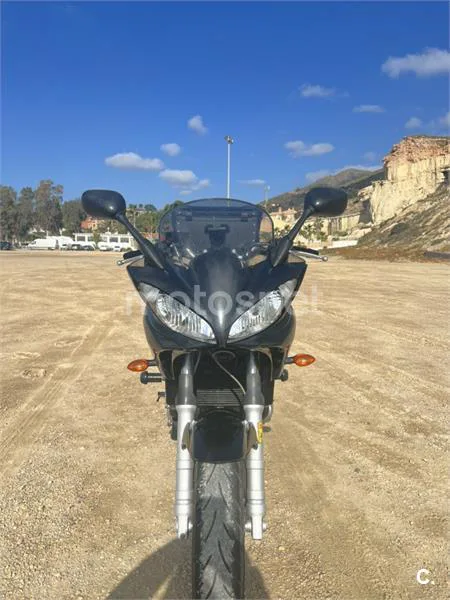 Yamaha FZ6 N – Vista 8