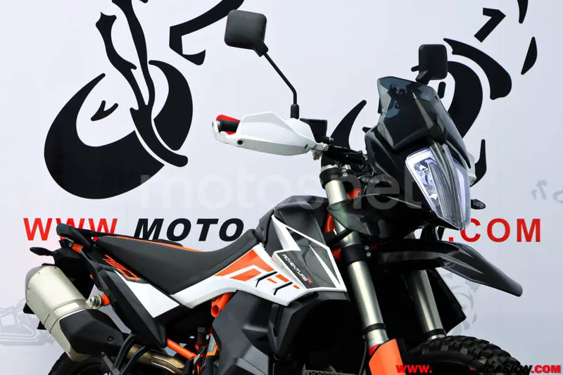 KTM 790 – Vista 4