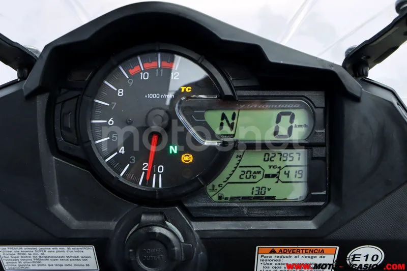 Suzuki V-Strom 1000 XT – Vista 6