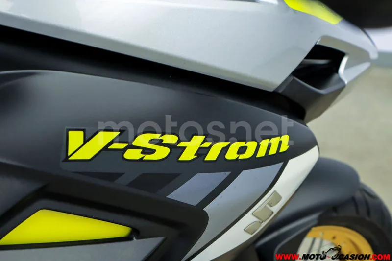 Suzuki V-Strom 1000 XT – Vista 9
