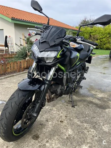 Kawasaki Z650 – Vista 2
