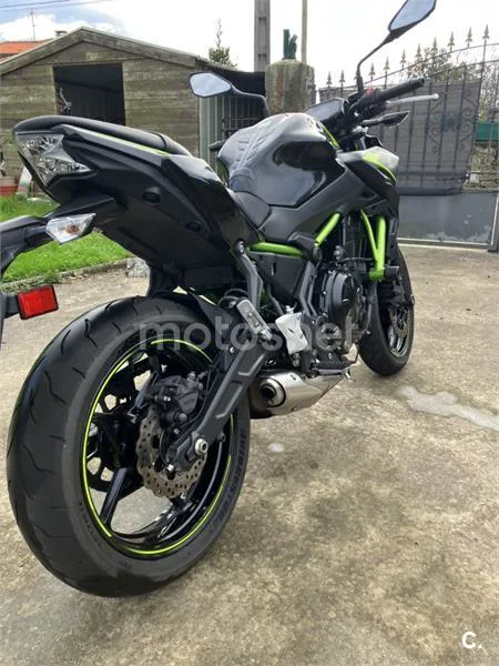 Kawasaki Z650 – Vista 4