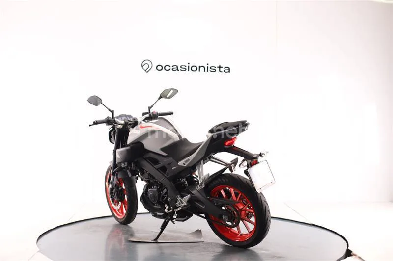 Yamaha MT-125 – Vista 3