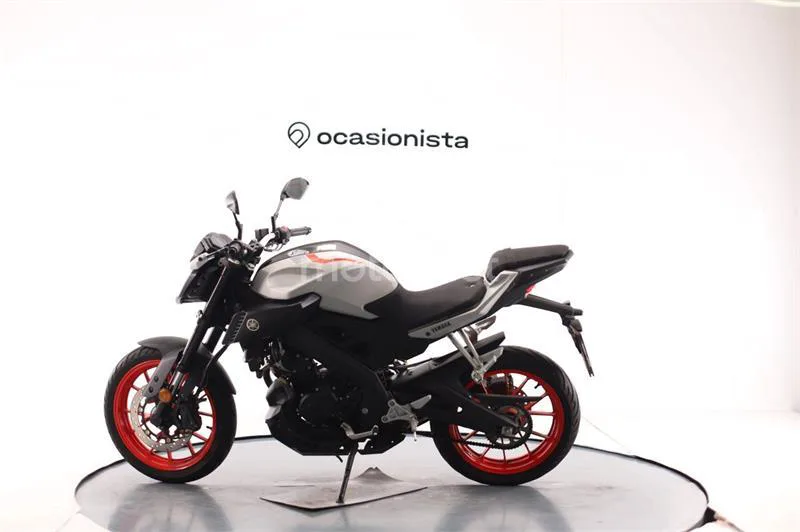 Yamaha MT-125 – Vista 4