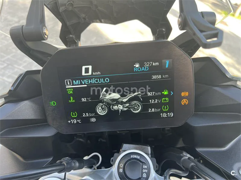 BMW F 900 XR – Vista 6