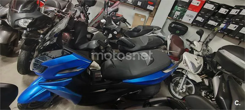 Kymco K-XCT 125i – Vista 2