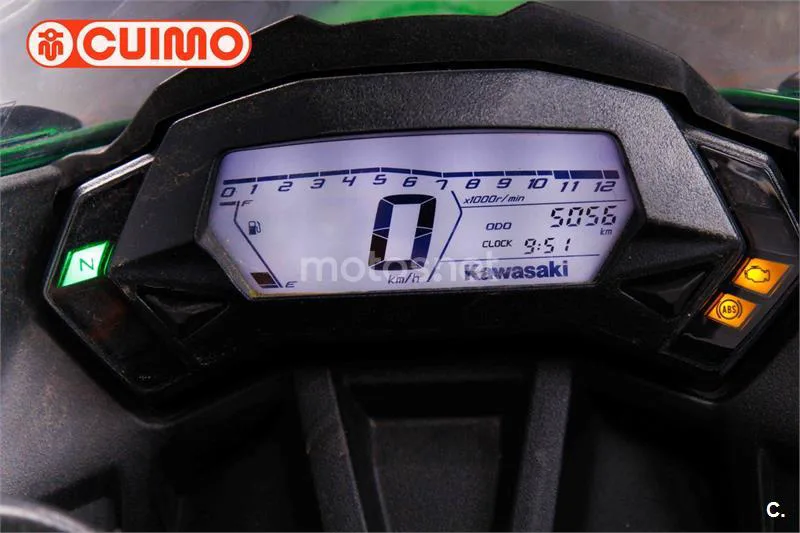 Kawasaki Ninja 125 – Vista 24