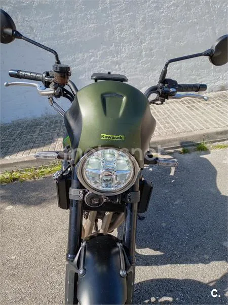 Kawasaki Z900RS – Vista 2