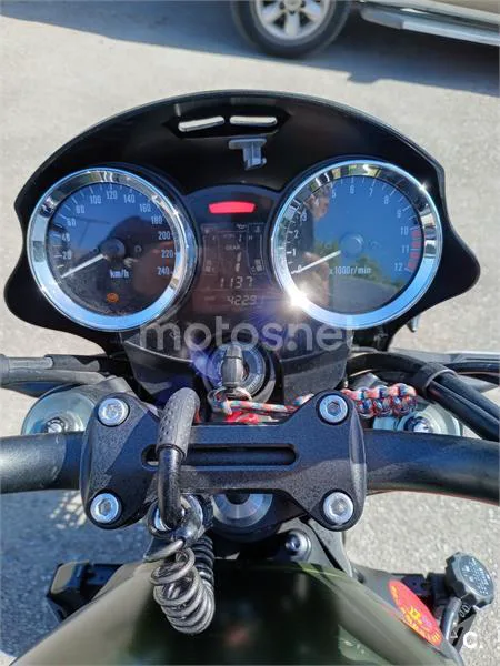 Kawasaki Z900RS – Vista 3