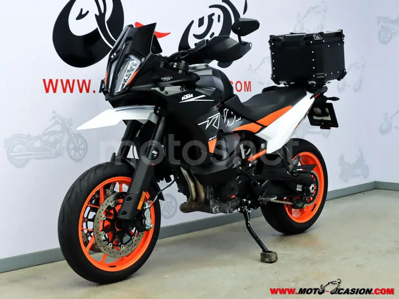 KTM 890 – Vista 8