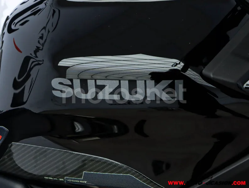 Suzuki GSX-S – Vista 9