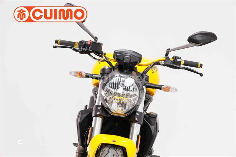 Ducati Monster 821 – Vista 21