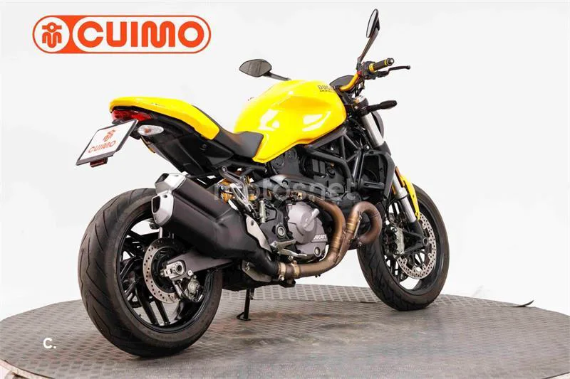 Ducati Monster 821 – Vista 9