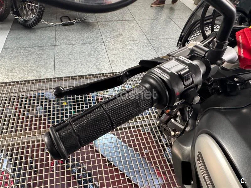 Ducati Scrambler – Vista 15