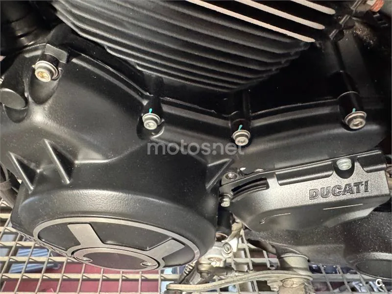 Ducati Scrambler – Vista 19
