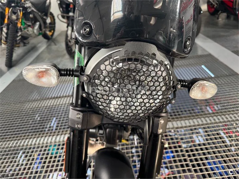 Ducati Scrambler – Vista 22