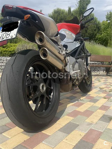 MV Agusta F4 1078 RR 312 1+1 – Vista 5