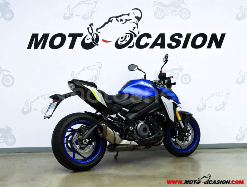 Suzuki GSX-S – Vista 3