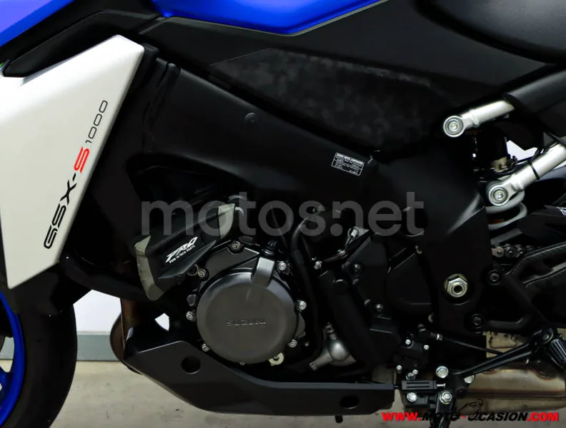 Suzuki GSX-S – Vista 10