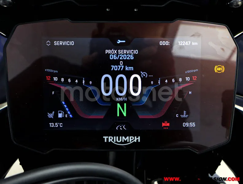 Triumph Tiger 900 – Vista 6