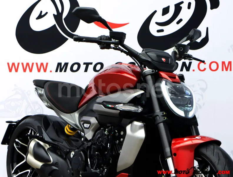 Ducati Diavel V4 – Vista 4
