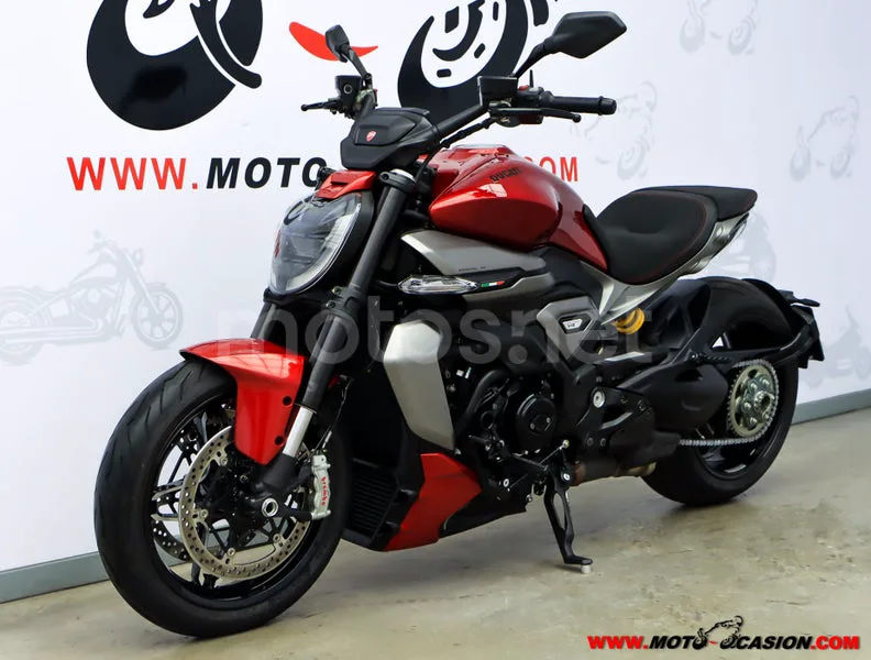 Ducati Diavel V4 – Vista 8