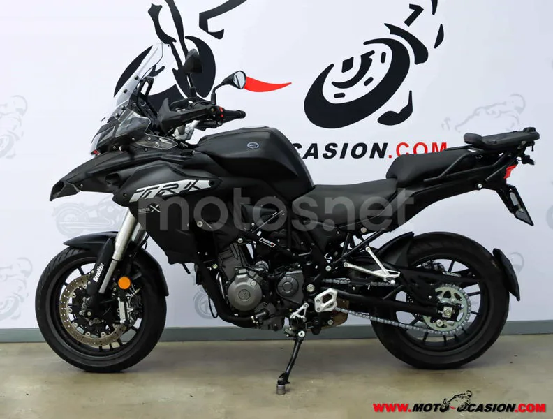 Benelli TRK 502 – Vista 7
