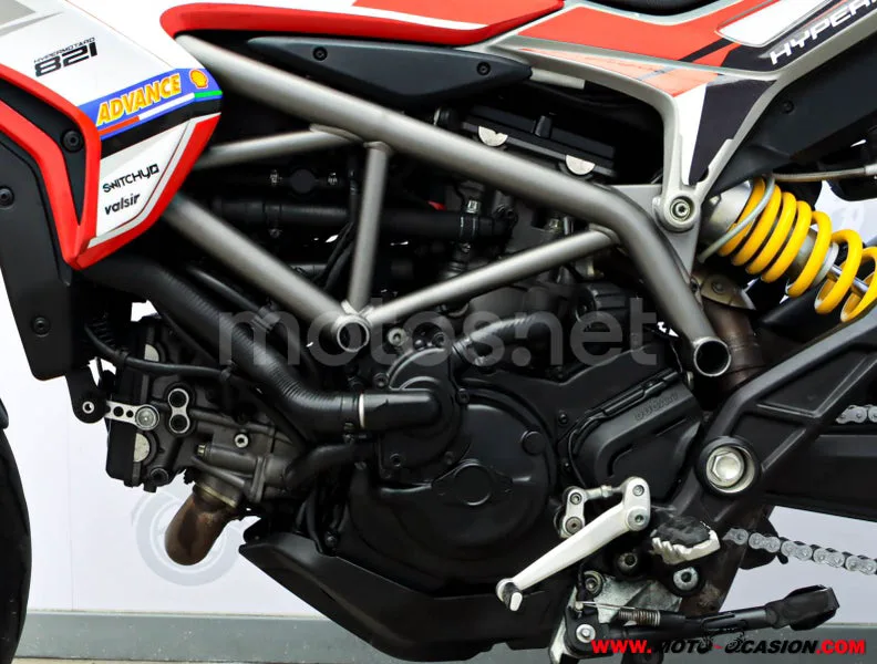 Ducati Hyperstrada – Vista 10