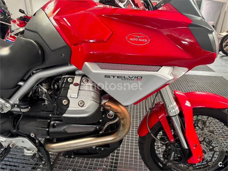 Moto Guzzi Stelvio 1200 4V – Vista 10