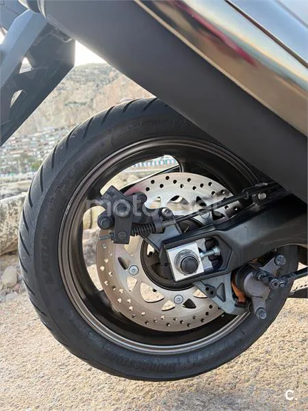 Yamaha TMAX 530 – Vista 13
