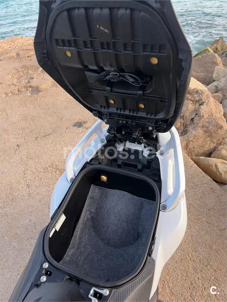 Yamaha TMAX 530 – Vista 8