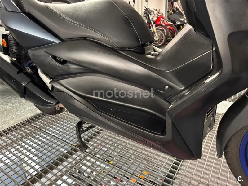 Yamaha XMAX 300 – Vista 17
